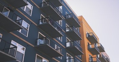 Yield bruto em Curitiba por bairro: no Pinheirinho o apartamento rende 7,3%, no Juvevê rende 3,6%